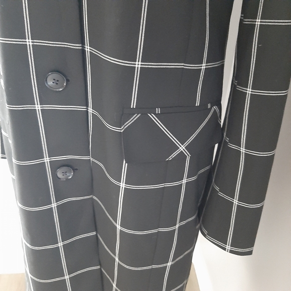 Jones New York Suit Coat - Picture 5 of 9